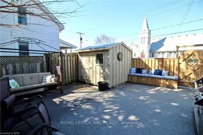 132 Charlotte Street, Port Colborne, On L3k 3e1