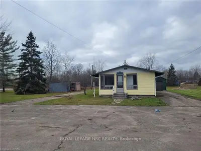 389 CHAPIN Parkway, Fort Erie, ON L2A 5M4