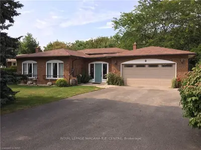 6 Colonel Butler Crescent, Niagara-on-the-Lake, ON L0S 1J0