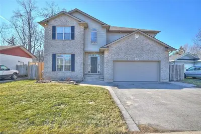 447 Scott Avenue, Fort Erie, On L2a 5e6