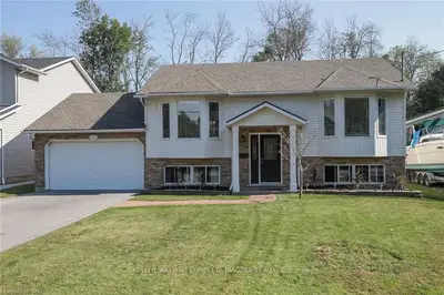 234 ALBERT Street, Fort Erie, ON L2A 5T4