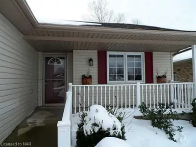 27 ROCHELLE Crescent, Fort Erie, ON L0S 1N0