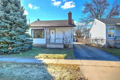 18 HOMEWOOD Avenue, St. Catharines, ON L2M 5L4