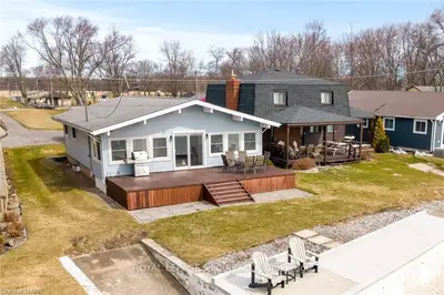 11089 LAKESHORE Road W, Wainfleet, ON L3K 5V5