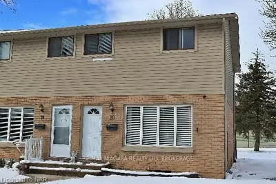 4215 N MEADOWVALE Drive N 20, Niagara Falls, ON L2E 5W8