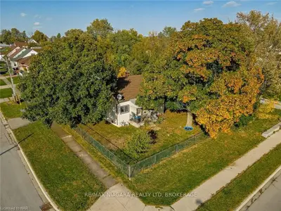 122 CATHERINE Street, Fort Erie, ON L2A 2H6