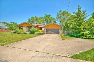 886 Daytona Drive, Fort Erie, On L2a 4z8
