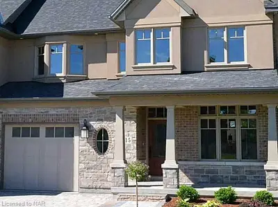 2 EVERGREEN Lane, Niagara-on-the-Lake, ON L0S 1J0