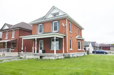 160 BURGAR Street, Welland, ON L3B 2S8