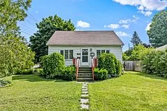782 Fairbairn Street, Peterborough, ON K9H 6B8