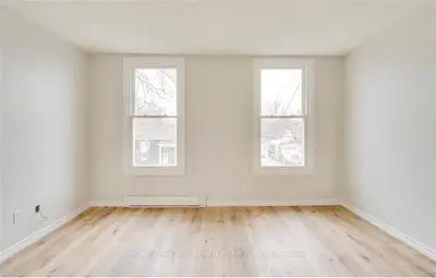 35 Albion Street Upper, Brantford, On N3t 3l9