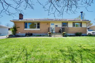 39 Frontenac Road, London South, On N5z 3y4