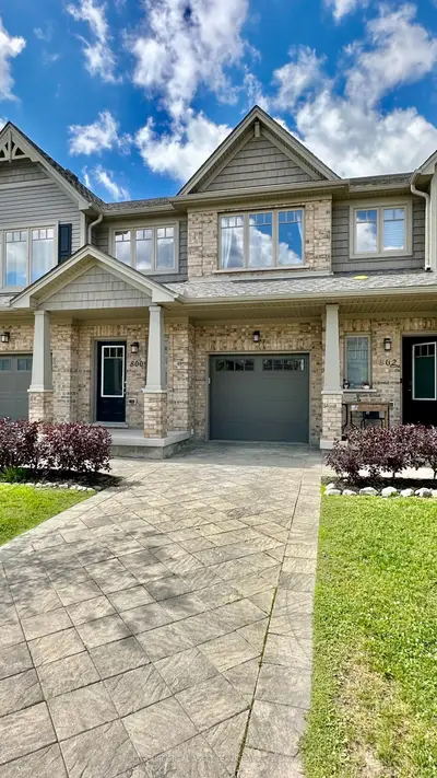 800 Cedarpark Way, London North, On N5x 0c3
