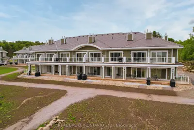 Common Element Condo in Muskoka Lakes