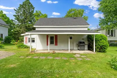 68 South Park Street, Quinte West, On K0k 2c0