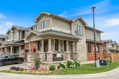 Att/Row/Townhouse in Hamilton