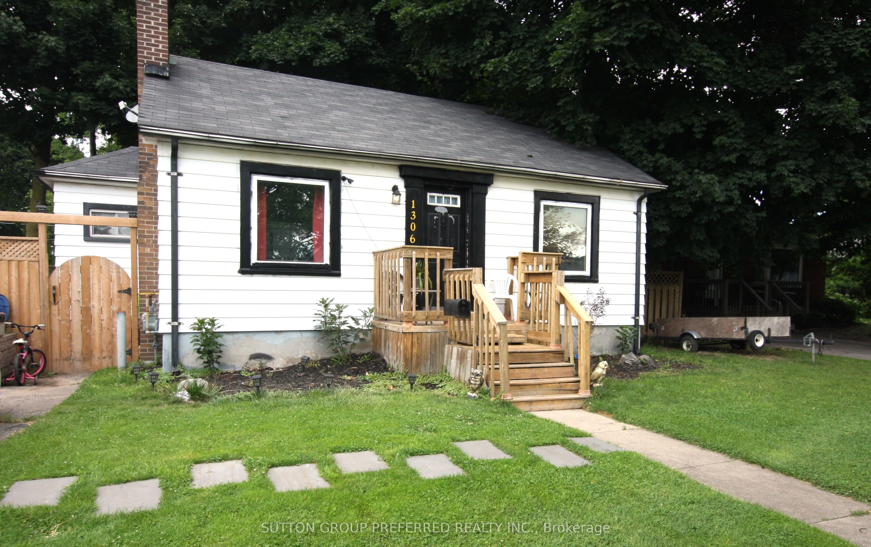 Detached in London East
