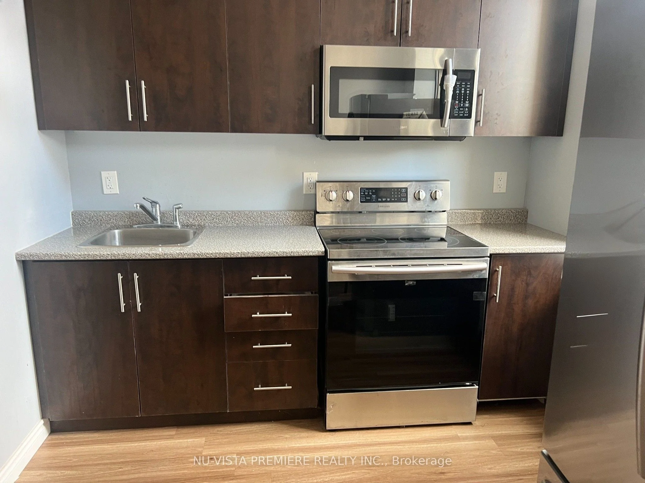 Upper Level in Minto