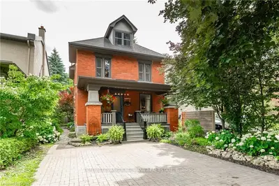 18 Oxford Street, Guelph, On N1h 2m3