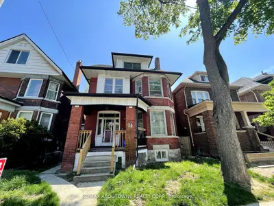 Detached in Hamilton