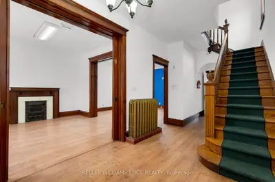 760 King Room 1 Street E, Hamilton, On L8m 1a6