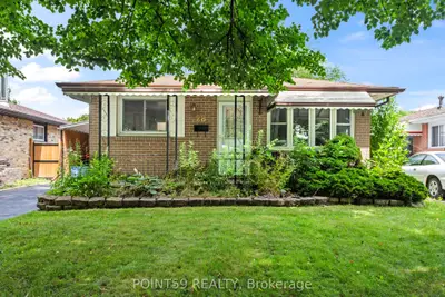 28 Buchan Road, London East, On N5v 1l2