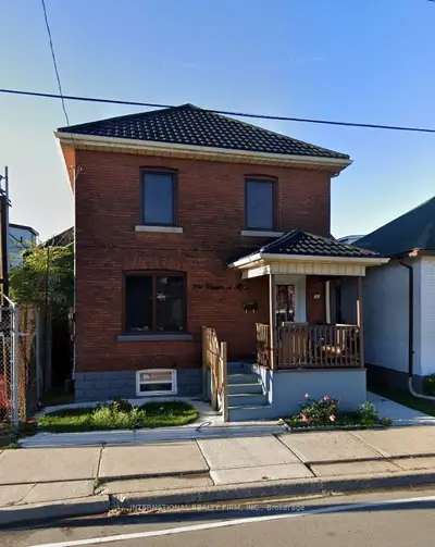 Detached in Hamilton