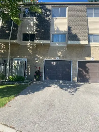 Condo Townhouse in London North