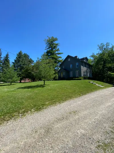 Detached in Tillsonburg