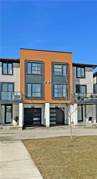 897 Sarnia Road, London North, On N6h 5j9
