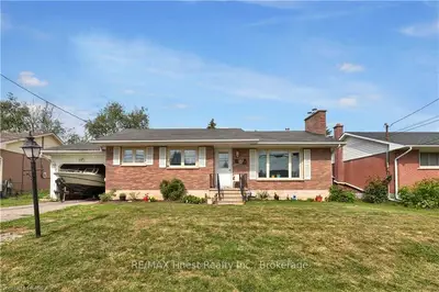 160 Birch Street, Gananoque, On K7g 2t4