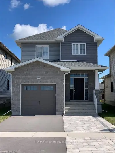 254 HERITAGE PARK Drive, Greater Napanee, ON K7R 3X8