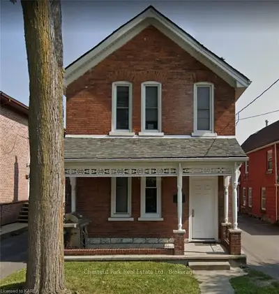 377 Brock Street, Kingston, On K7l 1t3