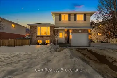 10 ANGUS Drive, Greater Napanee, ON K7R 3W6