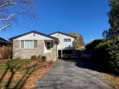 598 Stanford Street, Kingston, On K7m 6a1