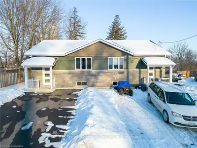 154 Centre Street, Deseronto, On K0k 1x0