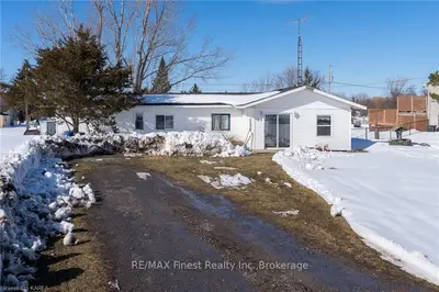 55 3rd Concession Road, Greater Napanee, On K7r 3k7