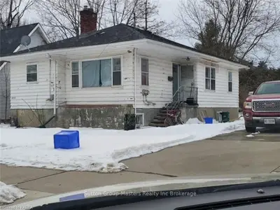 684 Portsmouth Avenue, Kingston, On K7m 1w5