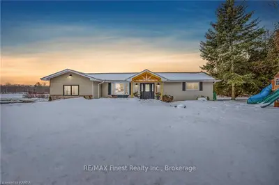 2265 Isle Of Man Road, Kingston, On K7l 4v3