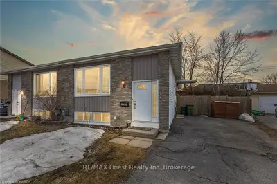 1074 Pinewood Place, Kingston, On K7p 1l1
