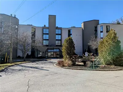 50 Market Street 103, Gananoque, On K7g 2m3
