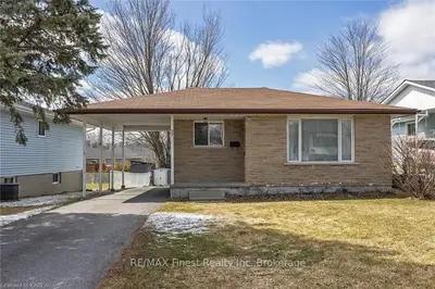 27 Reid Street, Greater Napanee, On K7r 3t9