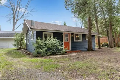 154 North Beaver Lake Road, Stone Mills, On K0k 2a0
