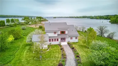 9868 COUNTY ROAD 42, Rideau Lakes, ON, K0G 1X0