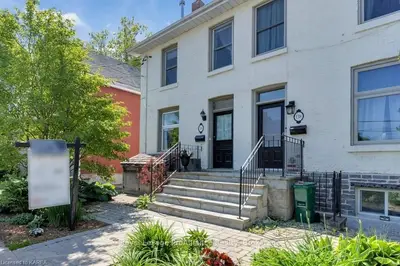 136 ORDNANCE Street, Kingston, ON K7K 1G8