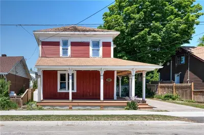12 Spring Street, Westport, On K0g 1x0