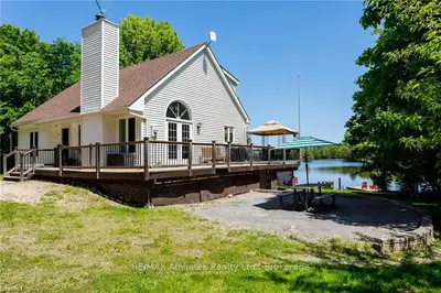 763 Narrows Lock Road 114, Rideau Lakes, On K0g 1v0