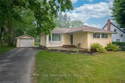 177 CENTRE Street, Deseronto, ON K0K 1X0