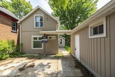 401 Bagot Street, Kingston, On K7k 3c1