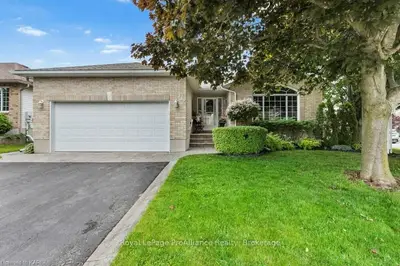 319 Briarwood Drive, Kingston, On K7m 8v1